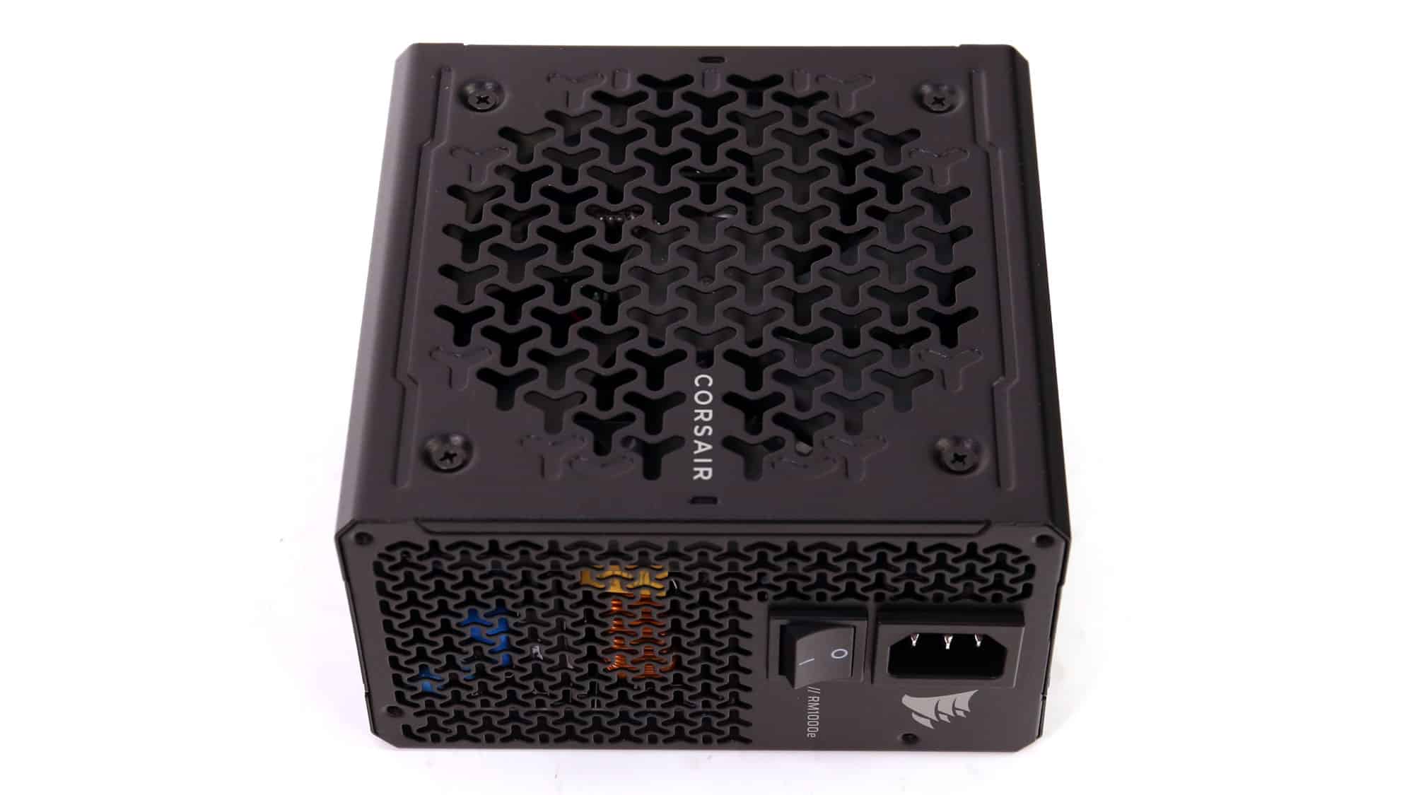 Corsair RM1000e ATX v3.1 1000W dış görünüş